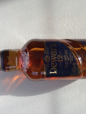 Dewars 12 years old, double aged