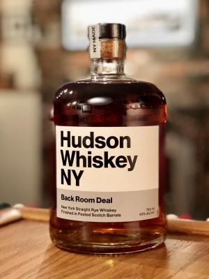 Hudson Whiskey NY "Back Room Deal". New York Straight Rye Whiskey finished in peated Scotch barrels. 46% ABV.