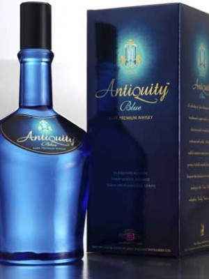 Shaw Wallace Antiquity Blue Whisky