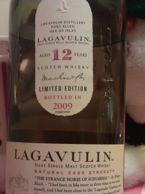 Lagavulin 12 Years Old Cask Strenght Limited Edition Bottled in 2009