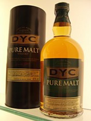 Destilerias y Crianza del whisky DYC Pure Malt whisky