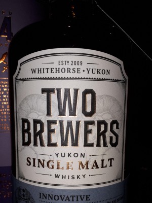 Two Brewers • Whitehorse • Yukon • Canada Two Brewers Single Malt Innovative / Release 14 Mar. 2019 / Bottle 0484 of 1460 / ABV 46% / 750ml