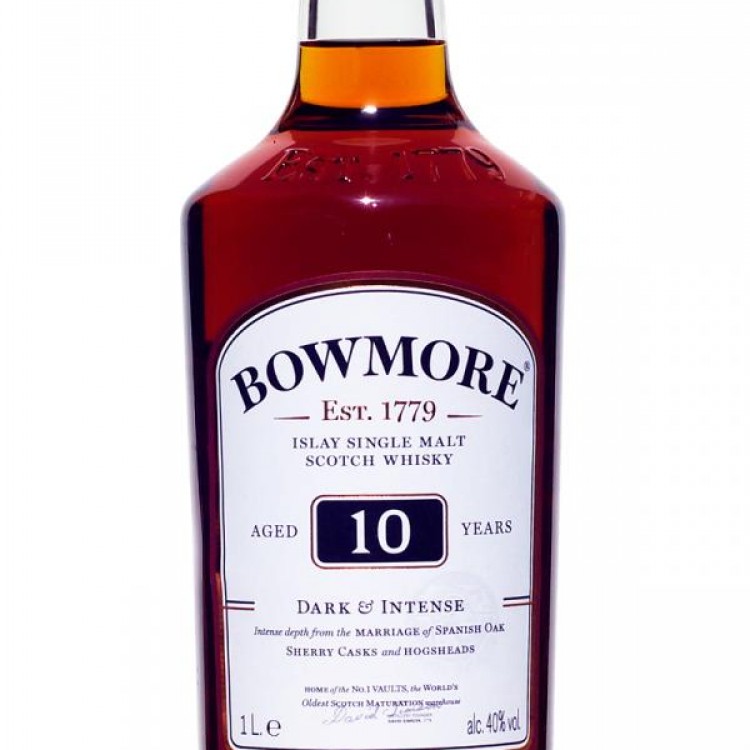 Bowmore 10 Year: Dark & Intense